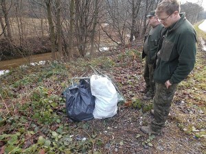 Gdzie leśniczy nie może, tam kamerę umieści…