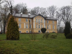 Pomagali przez lata, a teraz sami potrzebują pomocy. Trudna sytuacja DPS w Karwodrzy