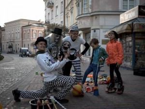 Cyrk wychodzi na ulice