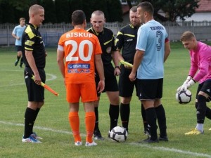 „Sprzedawczykowie”, czyli trudne życie sędziego