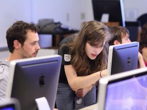 Pracownik specjalnie szkolony