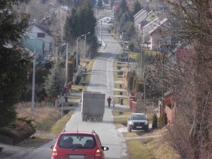 Tuchów: Powiat nie dołoży do chodników