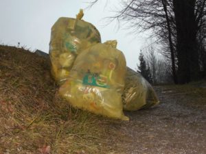 Tuchów: Mieszkańcy kontra śmieci