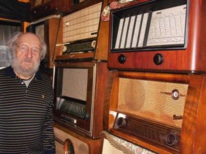 Janusz Tomsia w świecie radioodbiorników