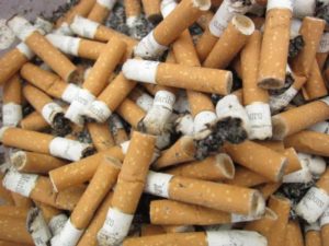 Ciągle lubimy popalić