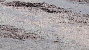 Tarnów: Dziura na dziurze