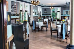 Restauracje otwarte, ale obostrzenia przeszkadzają