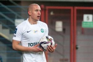 Jakub Kuzdra: Z Wierzchosławic do wielkiej piłki