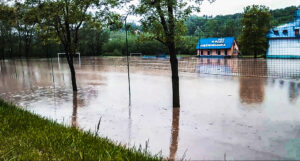 Ciężkowice: Wodny stadion