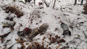 Jodłówka Tuchowska: Śmieci na cmentarzu