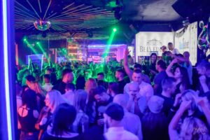 Kto dziś chodzi na dyskoteki, Fot. Blue Velvet Club