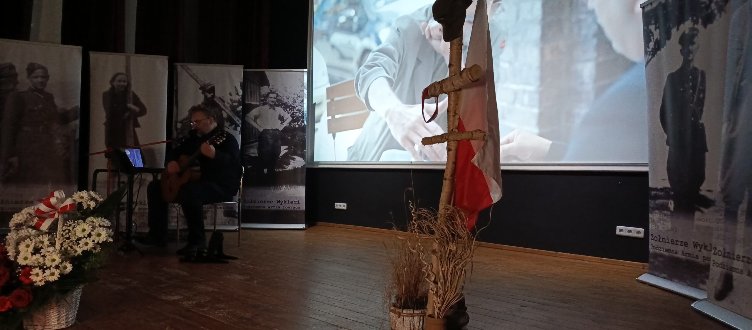 Paweł Piekarczyk zagrał w Ołpinach