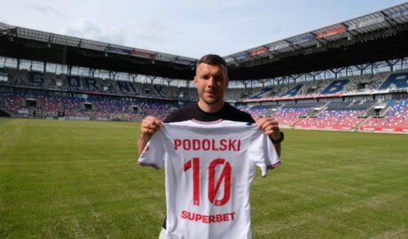 Przełomowe okienko transferowe w polskiej Ekstraklasie? Lukas Podolski