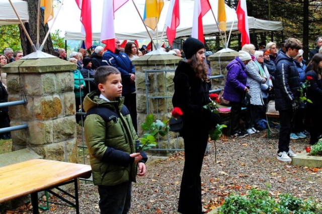 Dąbry: Uczcili 81. rocznicę akcji "Burza" 1