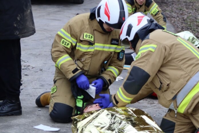 Cwiczenia sluzb ratowniczych w Rzepienniku Marciszewskim 21 Cwiczenia sluzb ratowniczych w Rzepienniku Marciszewskim 21