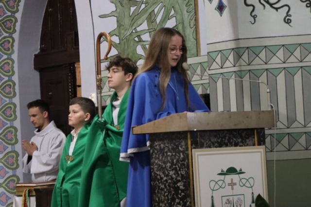 Wizytacja biskupa Leszka Leszkiewicza w parafii Rzepiennik Biskupi 2 23