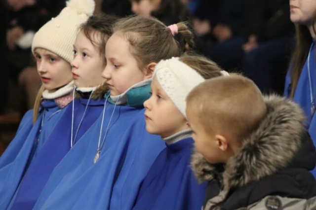 Wizytacja biskupa Leszka Leszkiewicza w parafii Rzepiennik Biskupi 2 35