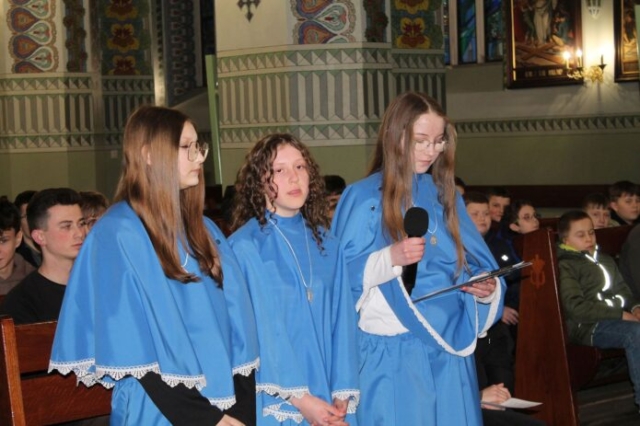 Wizytacja biskupa Leszka Leszkiewicza w parafii w Rzepienniku Biskupim 10