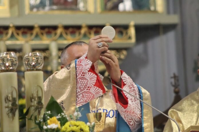 Wizytacja biskupa Leszka Leszkiewicza w parafii w Rzepienniku Biskupim 102