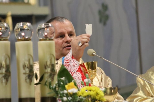 Wizytacja biskupa Leszka Leszkiewicza w parafii w Rzepienniku Biskupim 108