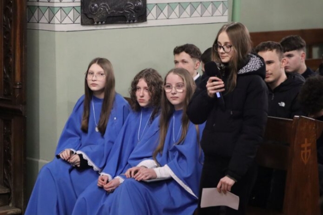 Wizytacja biskupa Leszka Leszkiewicza w parafii w Rzepienniku Biskupim 22