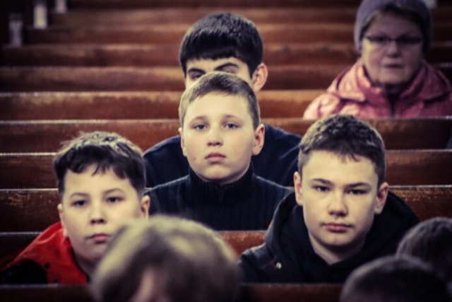 Wizytacja biskupa Leszka Leszkiewicza w parafii w Rzepienniku Biskupim 24