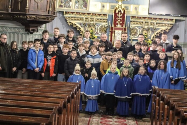 Wizytacja biskupa Leszka Leszkiewicza w parafii w Rzepienniku Biskupim 36