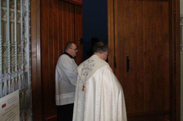 Wizytacja biskupa Leszka Leszkiewicza w parafii w Rzepienniku Biskupim 41