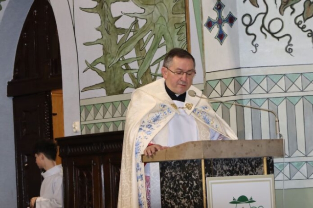 Wizytacja biskupa Leszka Leszkiewicza w parafii w Rzepienniku Biskupim 60