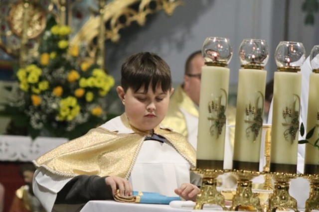 Wizytacja biskupa Leszka Leszkiewicza w parafii w Rzepienniku Biskupim 90