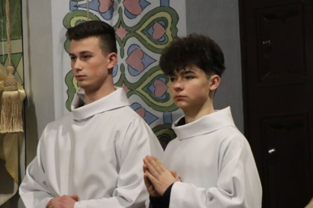 Wizytacja biskupa Leszka Leszkiewicza w parafii w Rzepienniku Biskupim 97